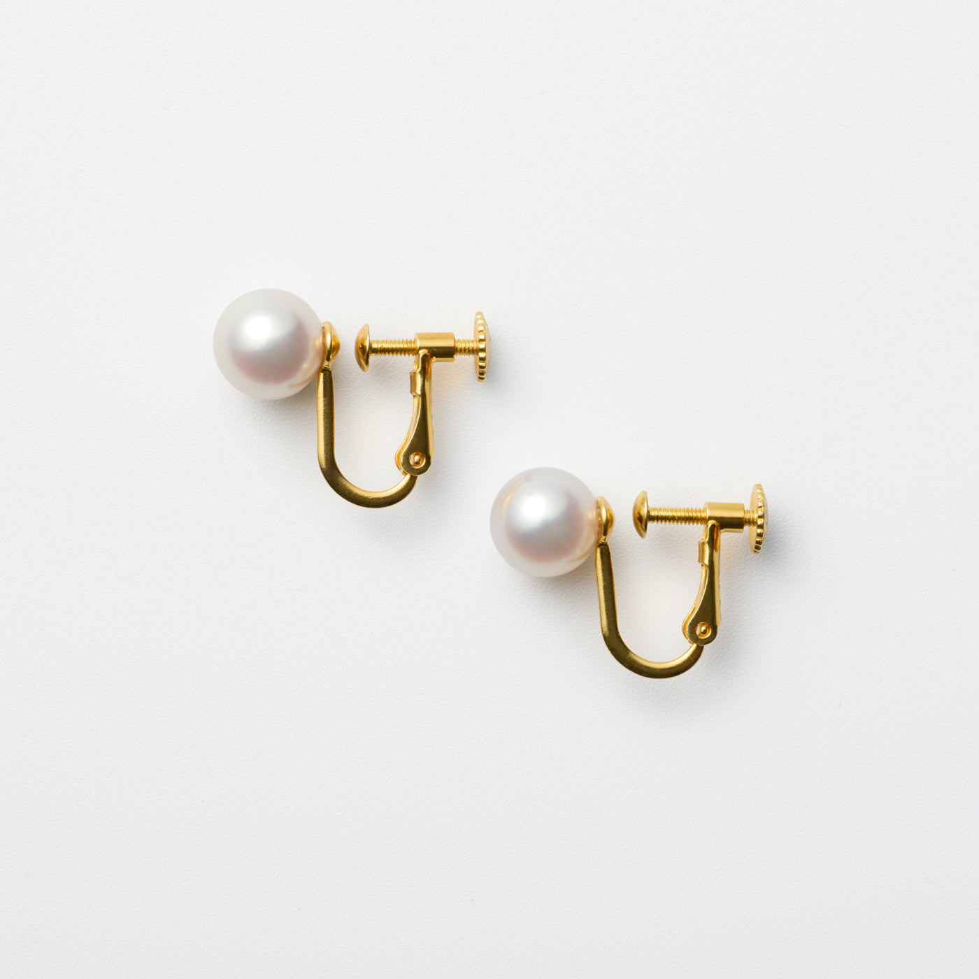 【ESSENTIALS】6.5-7.0mm Akoya Pearl Earrings