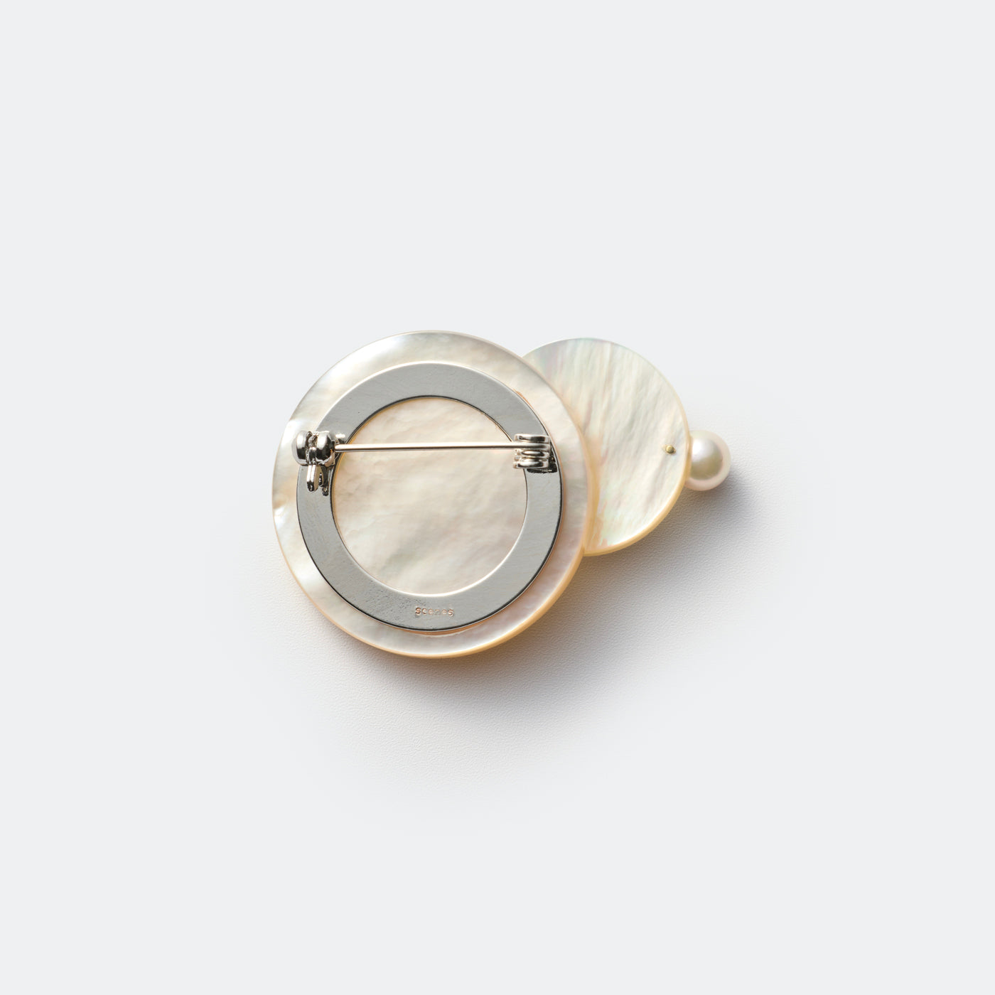 Pendulum Brooch - White MOP & Akoya Pearl B