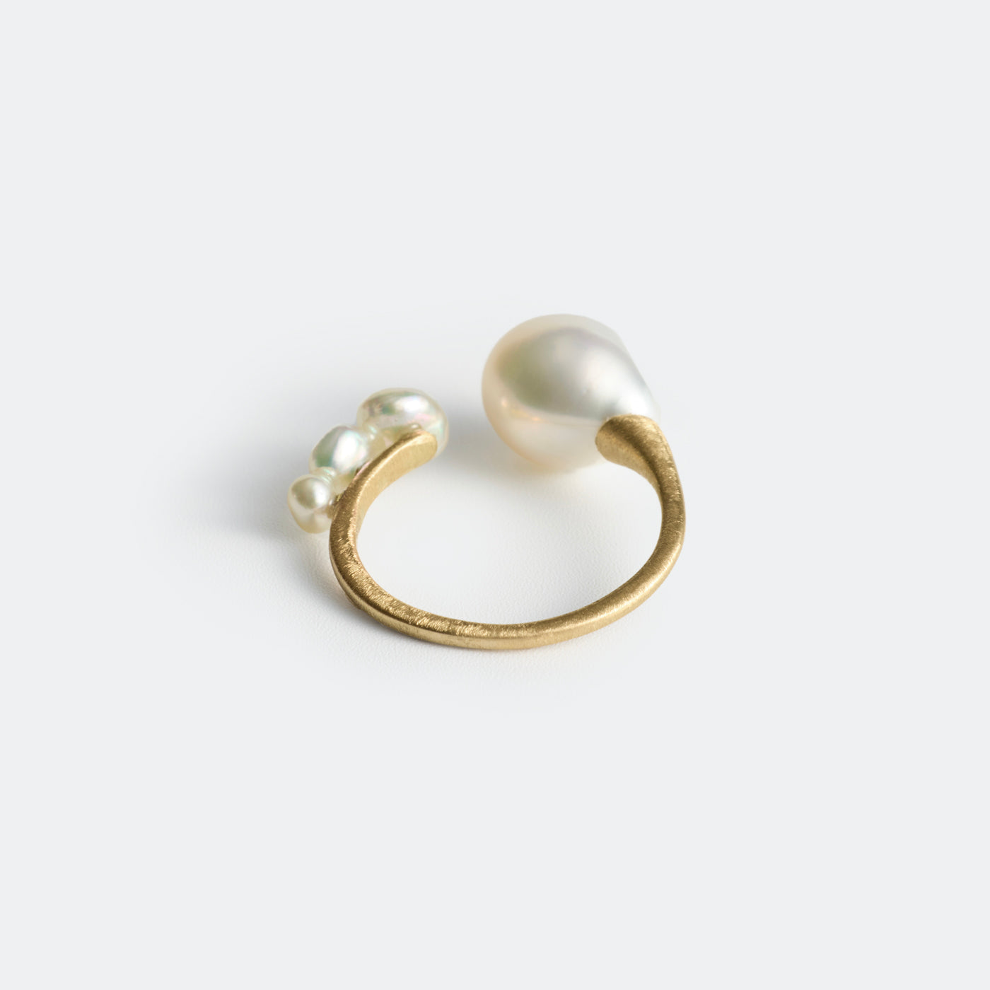 Flowing Open Ring < Luxe > - SSP Pearl & Akoya Keshi