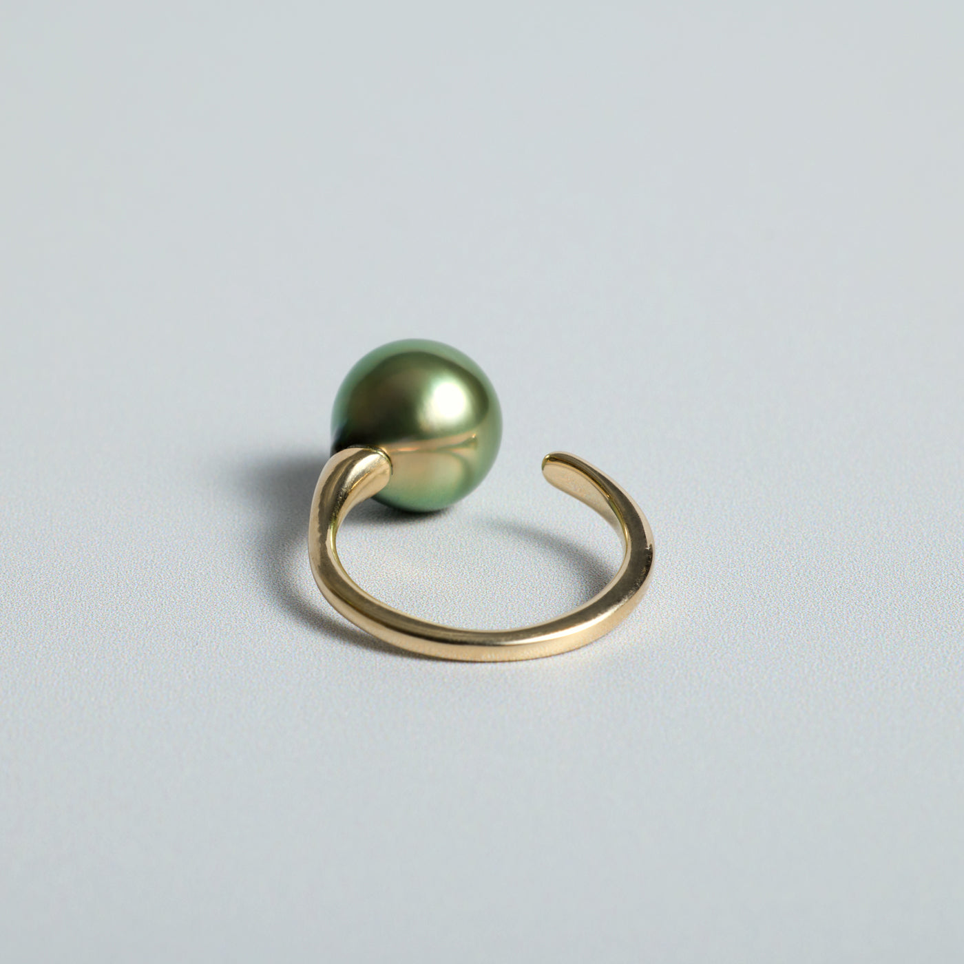 Flowing Open Ring - Tahitian Pearl