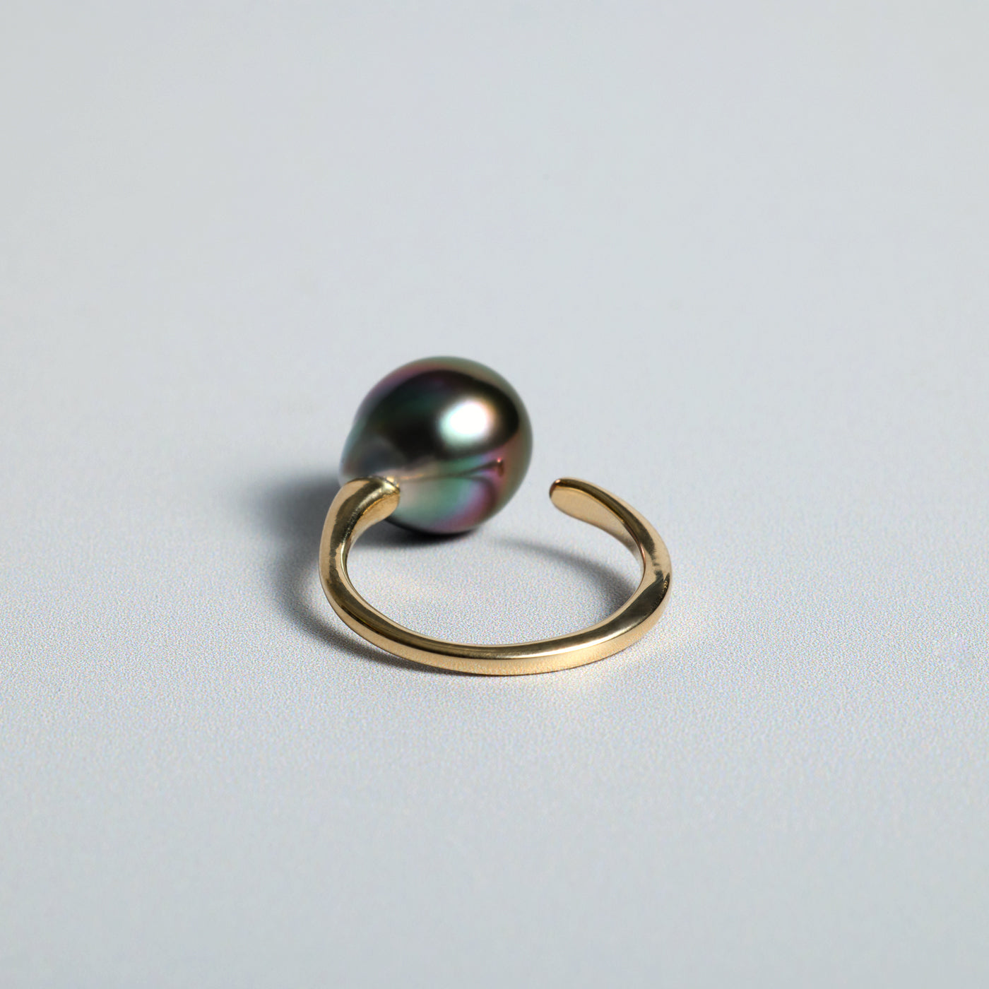 Flowing Open Ring - Tahitian Pearl
