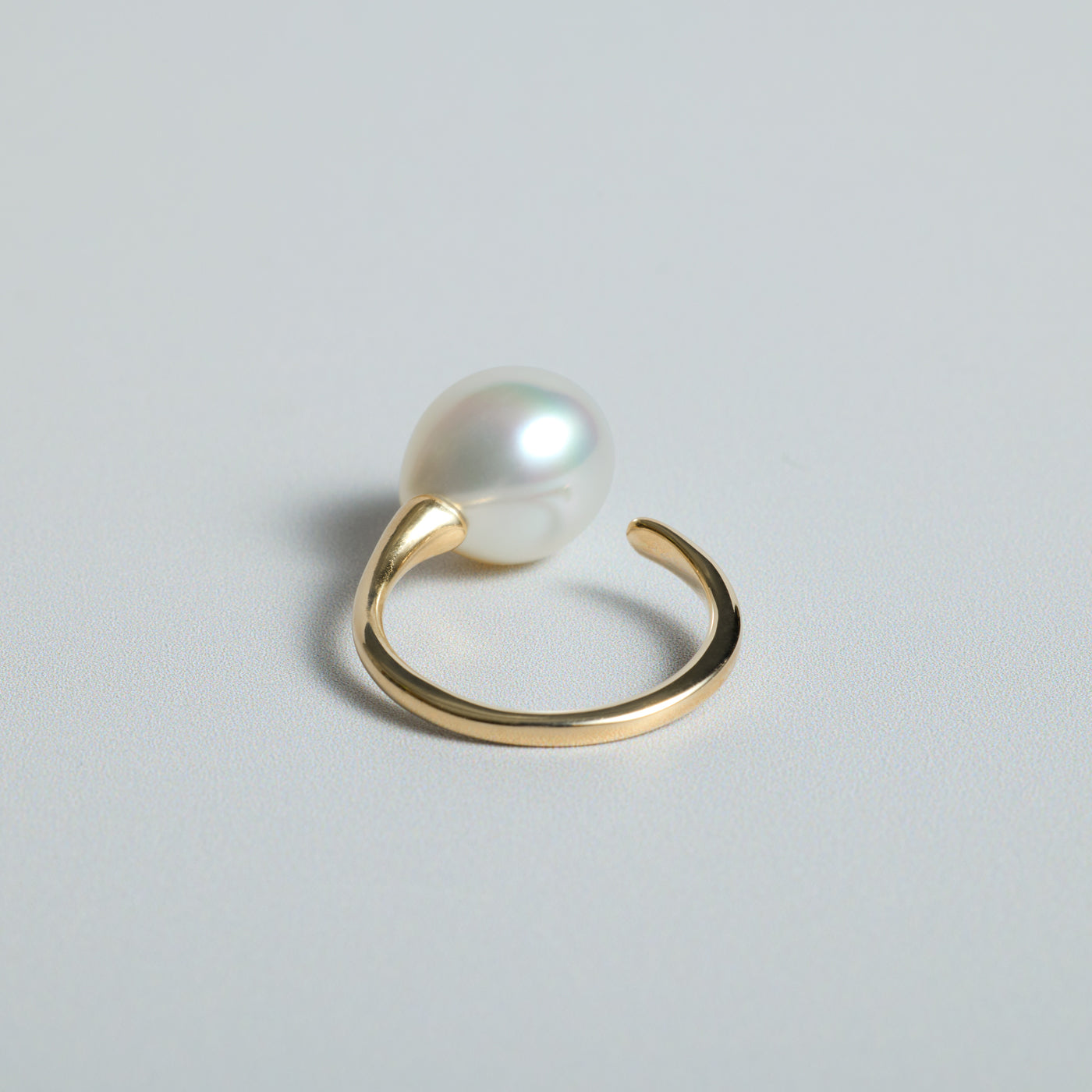 Flowing Open Ring - South Sea Pearl