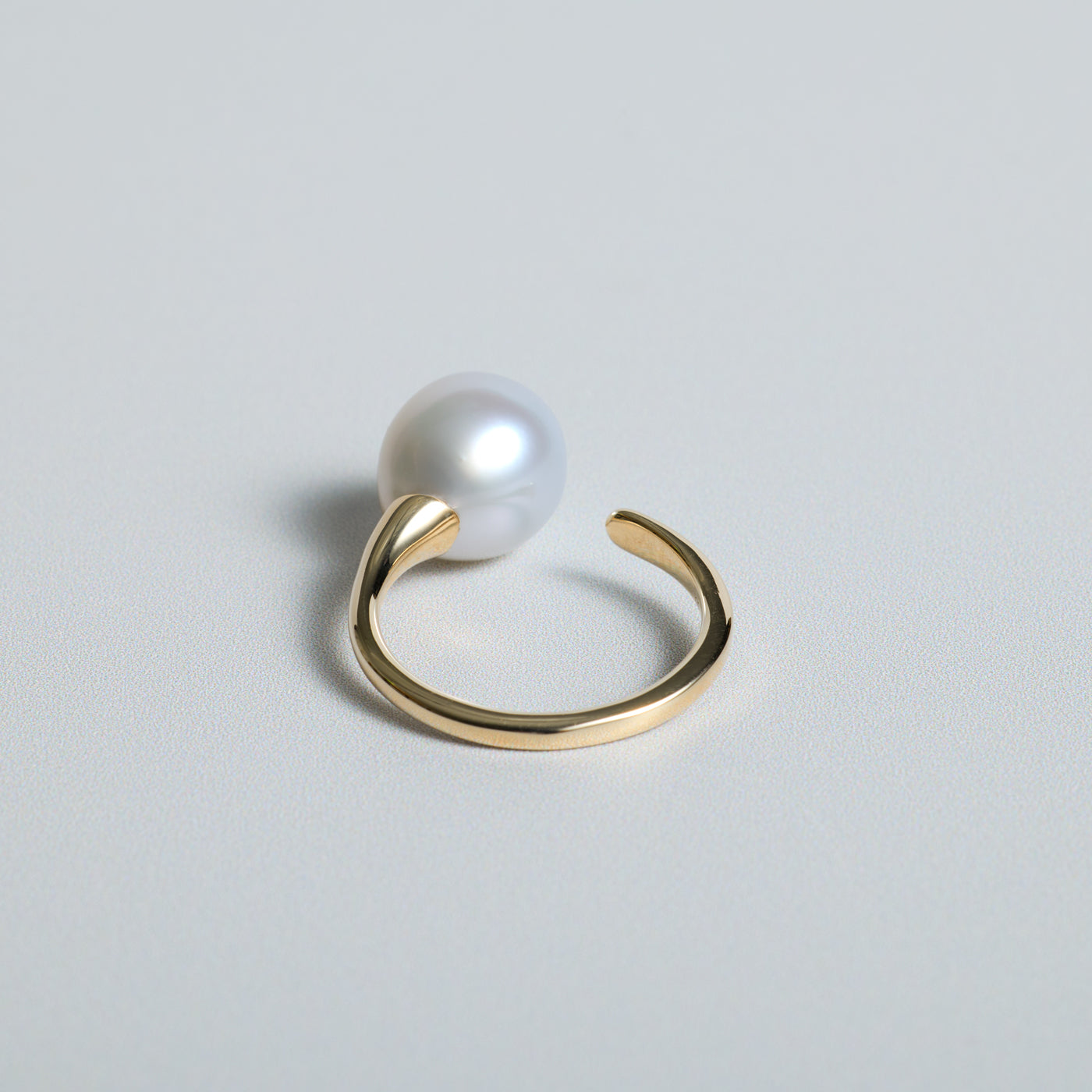Flowing Open Ring - South Sea Pearl