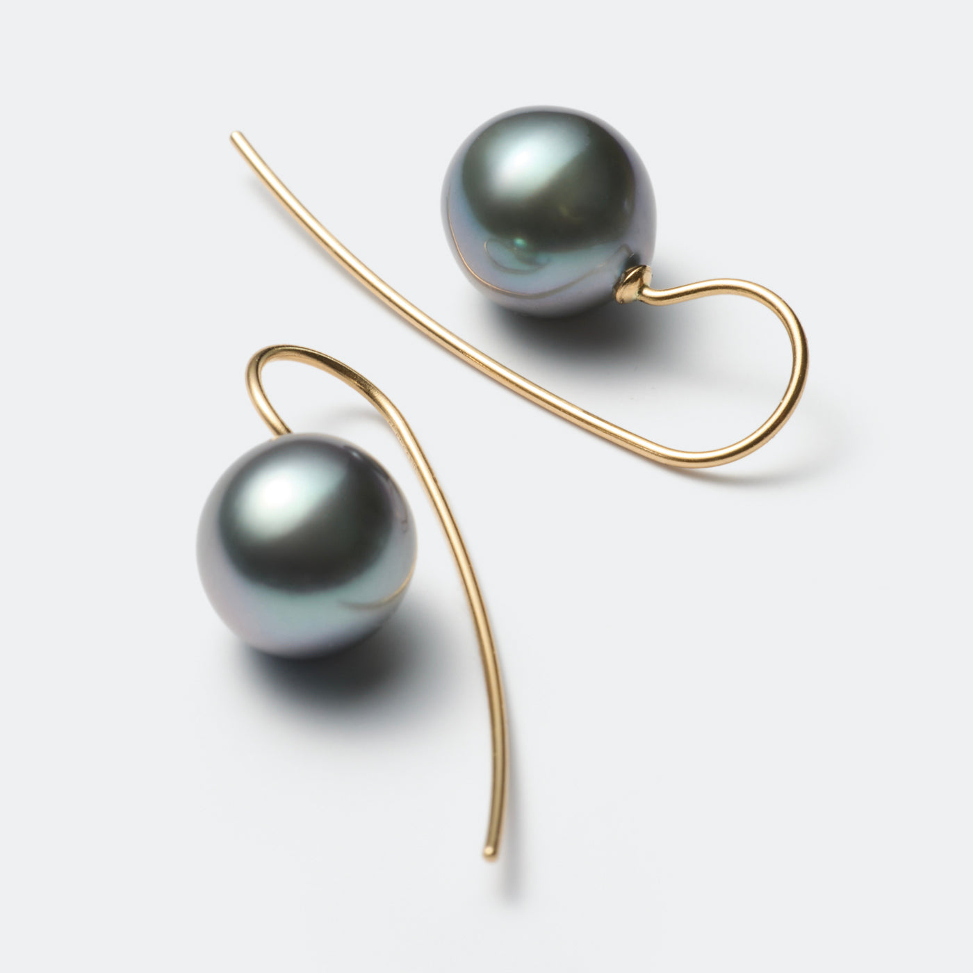 Trickle Hook Pierced Earrings - Tahitian Pearl