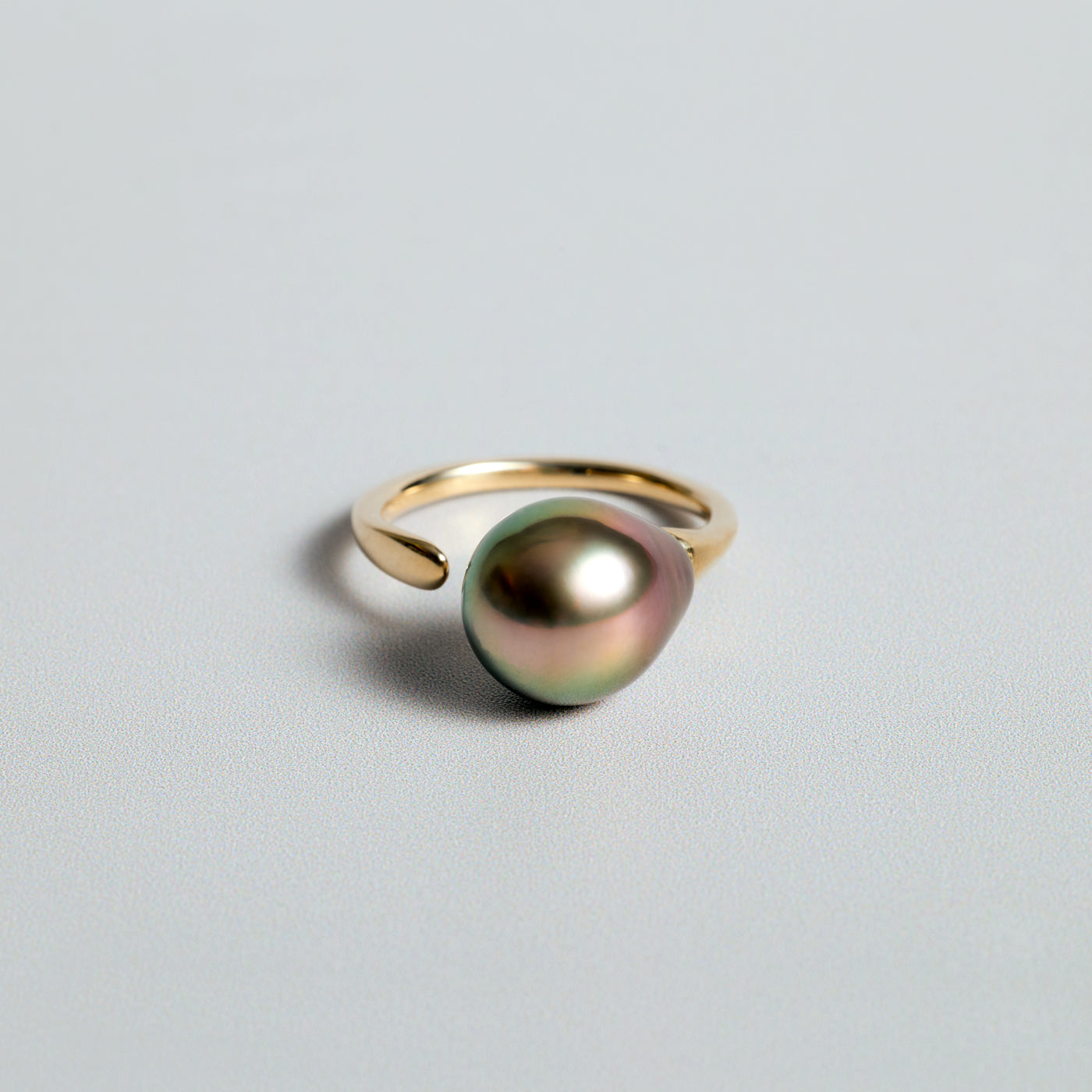 Flowing Open Ring - Tahitian Pearl