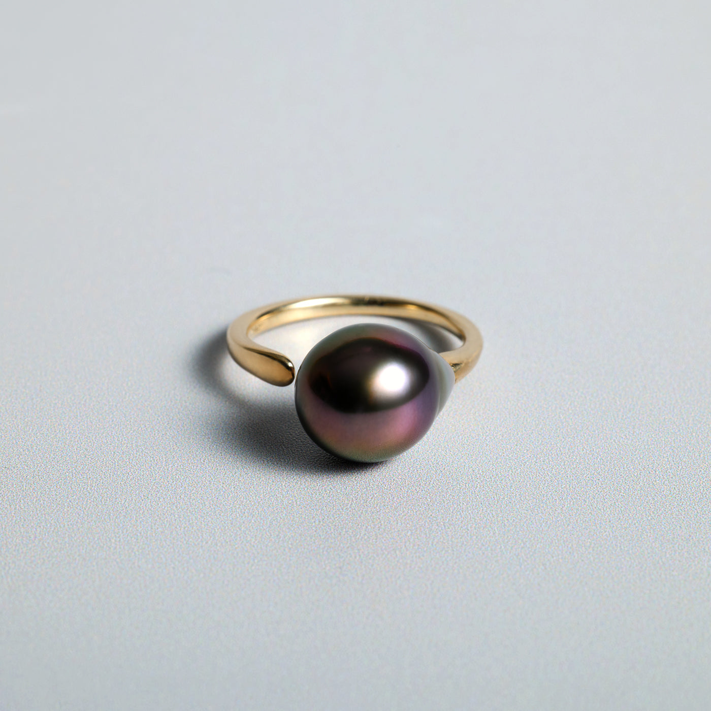 Flowing Open Ring - Tahitian Pearl