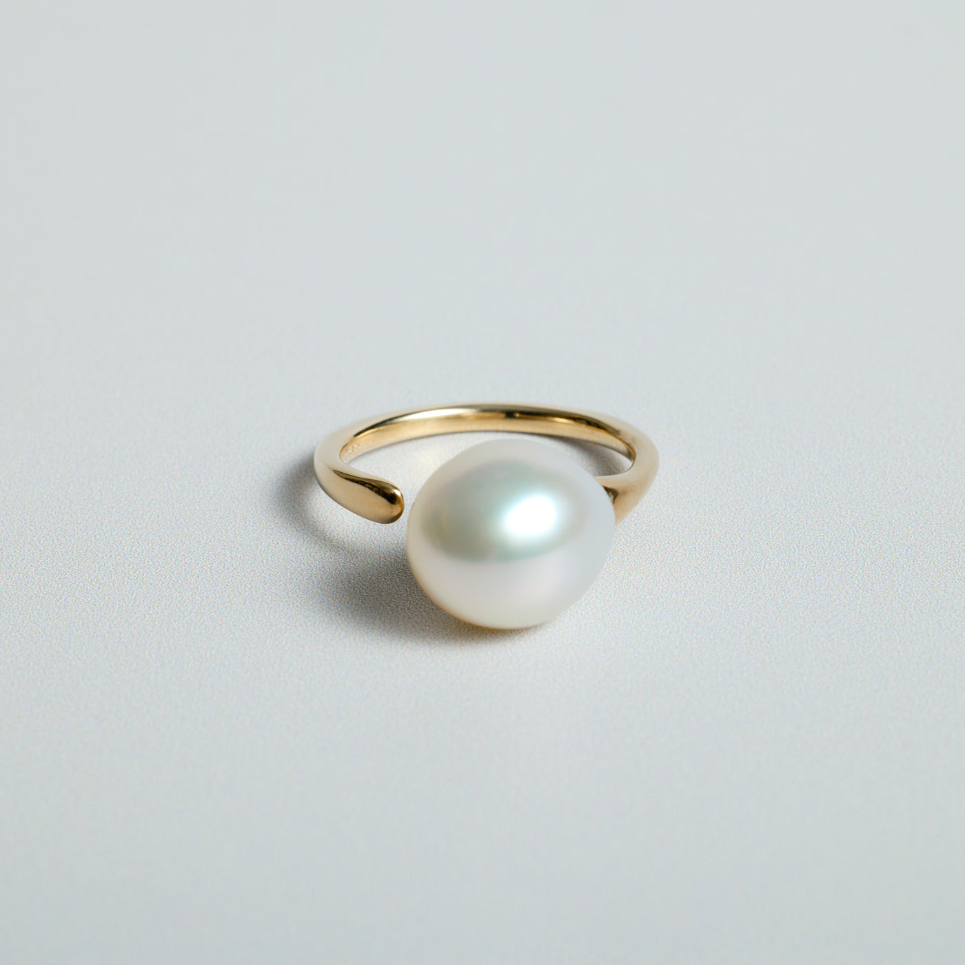 Flowing Open Ring - South Sea Pearl