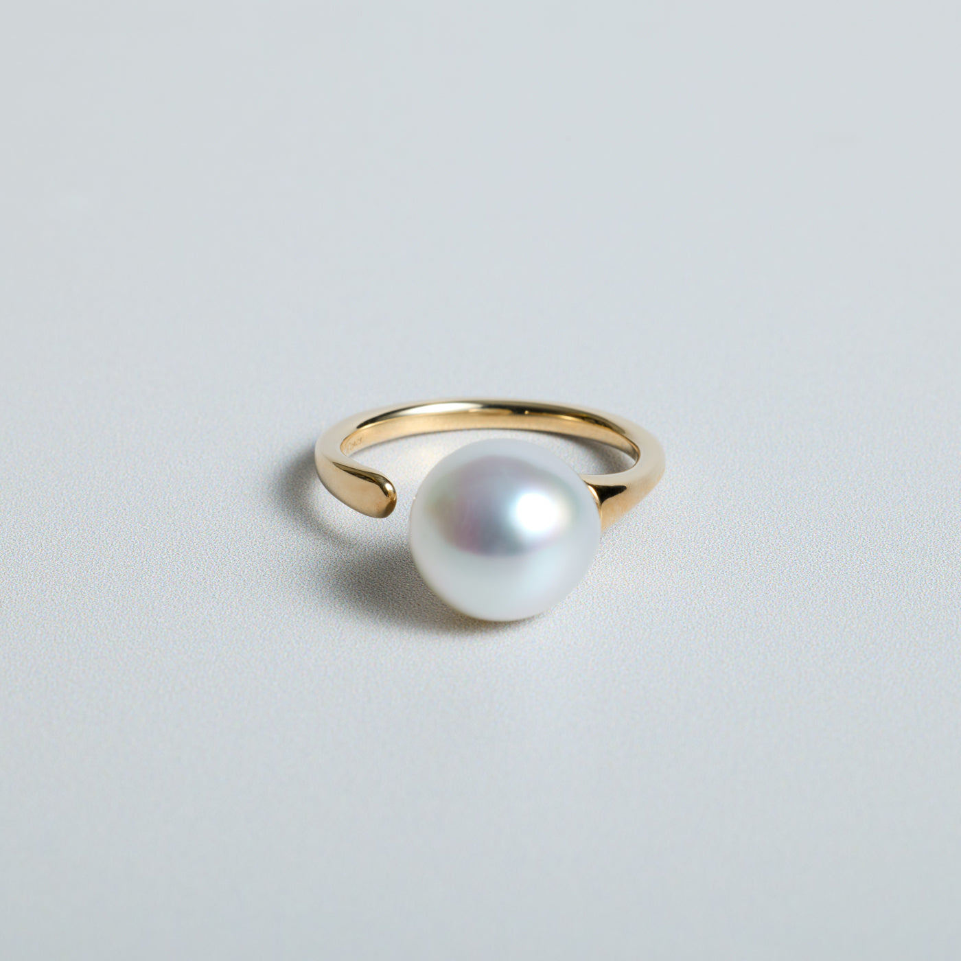 Flowing Open Ring - South Sea Pearl