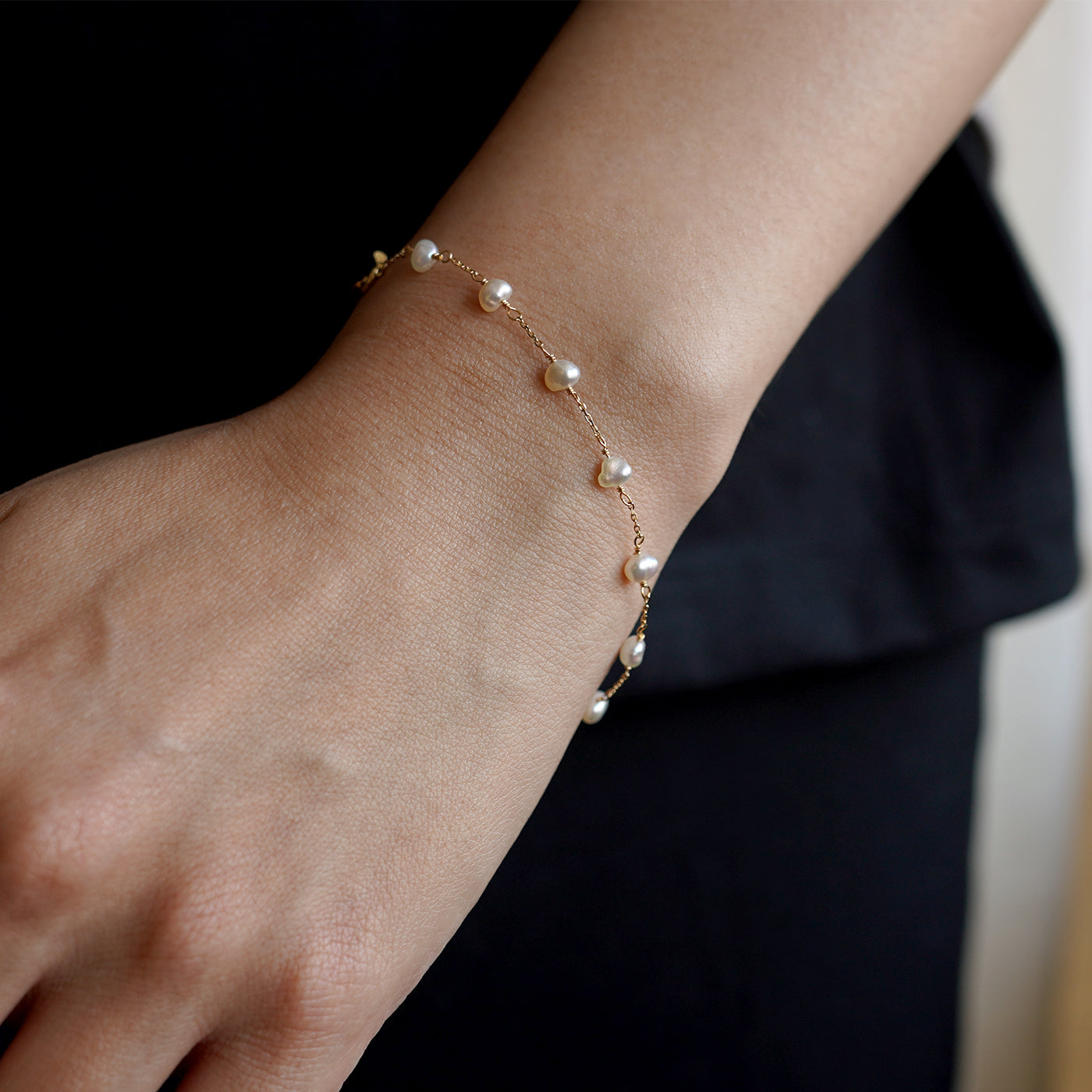 Pearl Station Bracelet - Akoya Keshi
