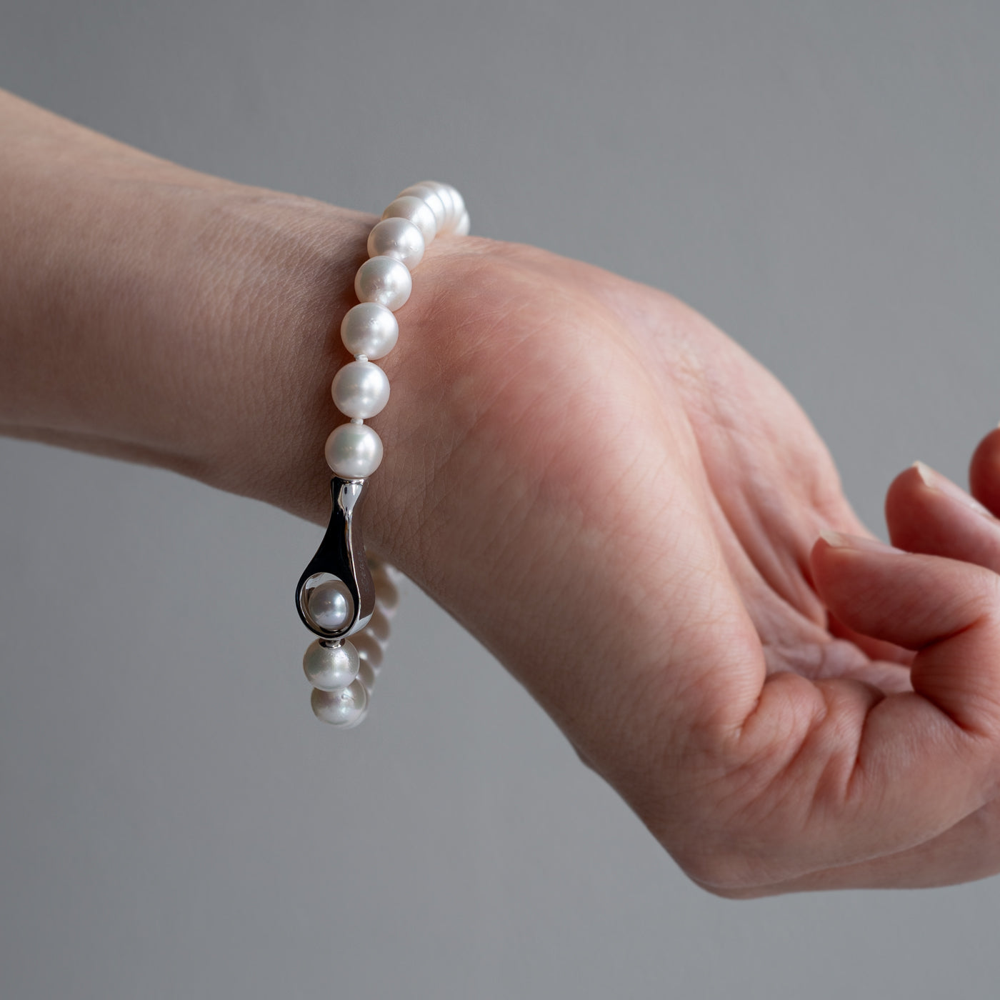 【ESSENTIALS】 6.5-7.0mm Akoya Pearl Bracelet