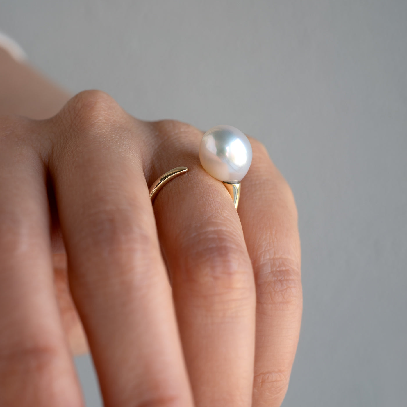 Flowing Open Ring - South Sea Pearl