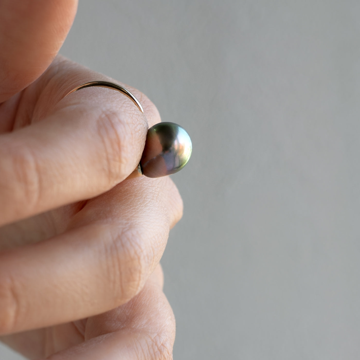 Flowing Open Ring - Tahitian Pearl
