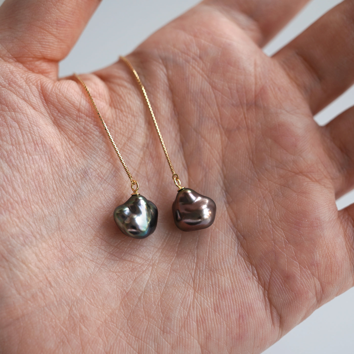 Sakasa Drop Two-Tone Chain Earrings