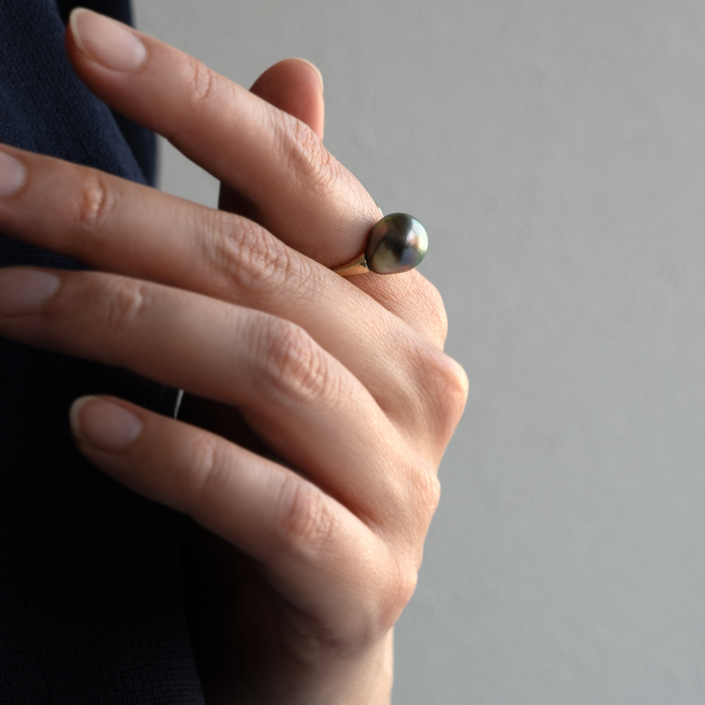Flowing Open Ring - Tahitian Pearl