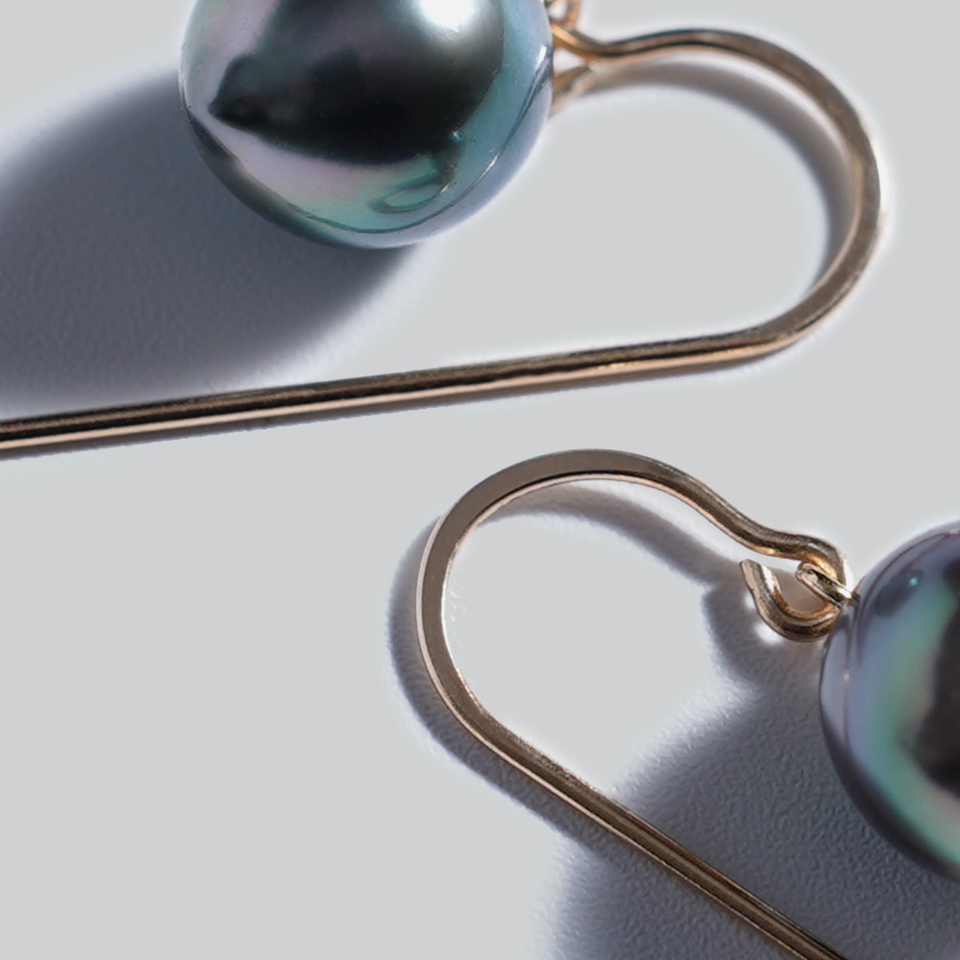 Trickle Hook Earrings - Tahitian Pearl