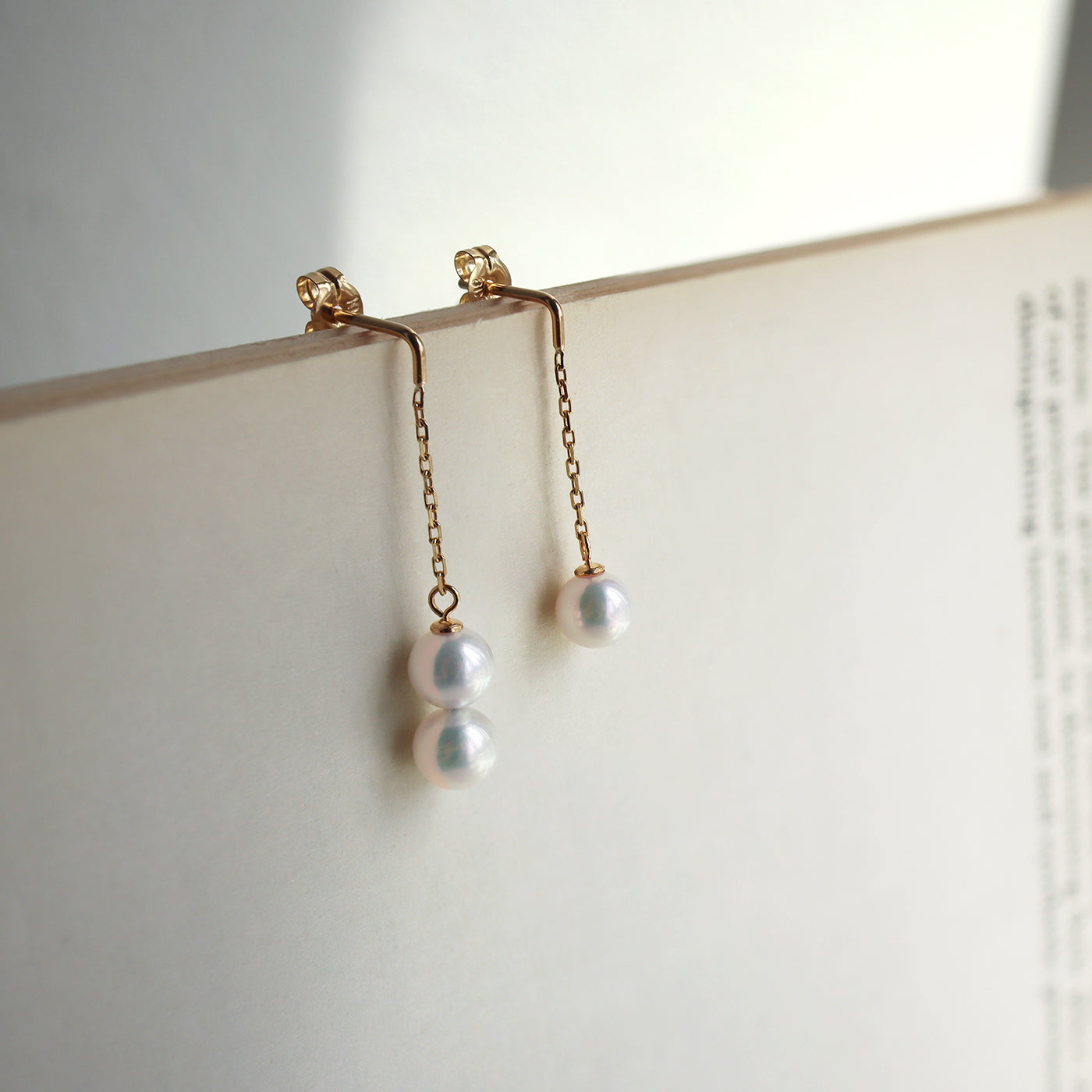 【Remake】Three-Color Keshi Bent Stud Chain Earrings