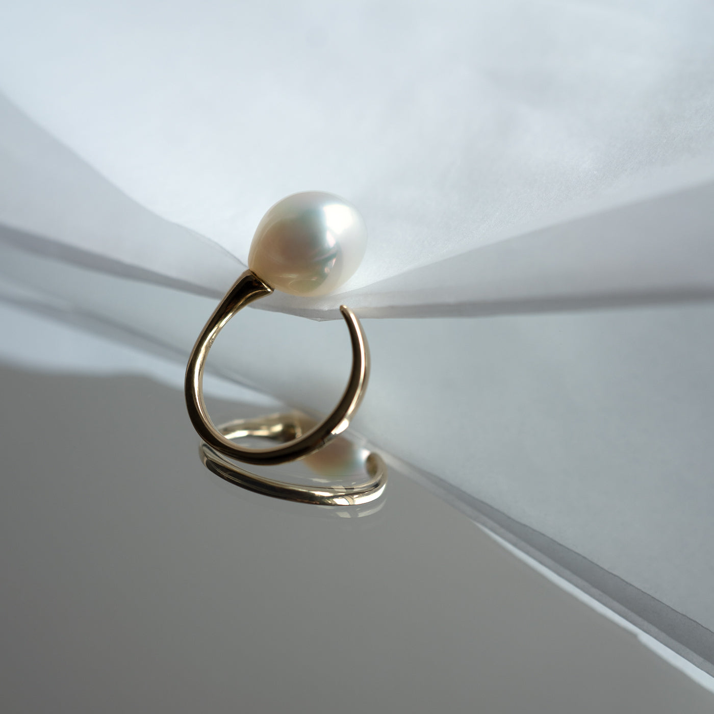 Flowing Open Ring - South Sea Pearl