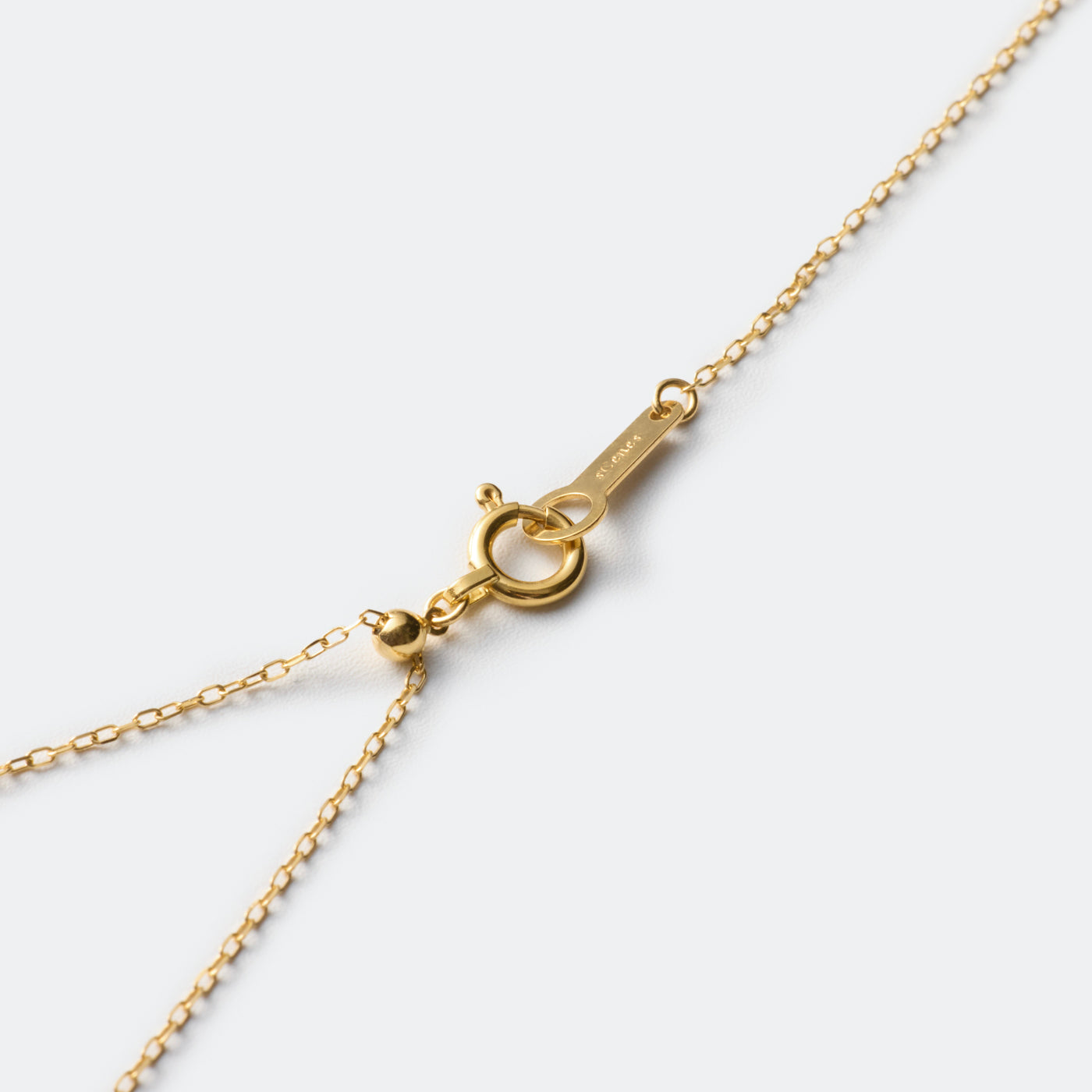 KanaguUP_251021_Goldnecklace_06_1x1_bbbbcf7f-d711-47f9-8a1d-edcbc63d0dd6 - sCenes