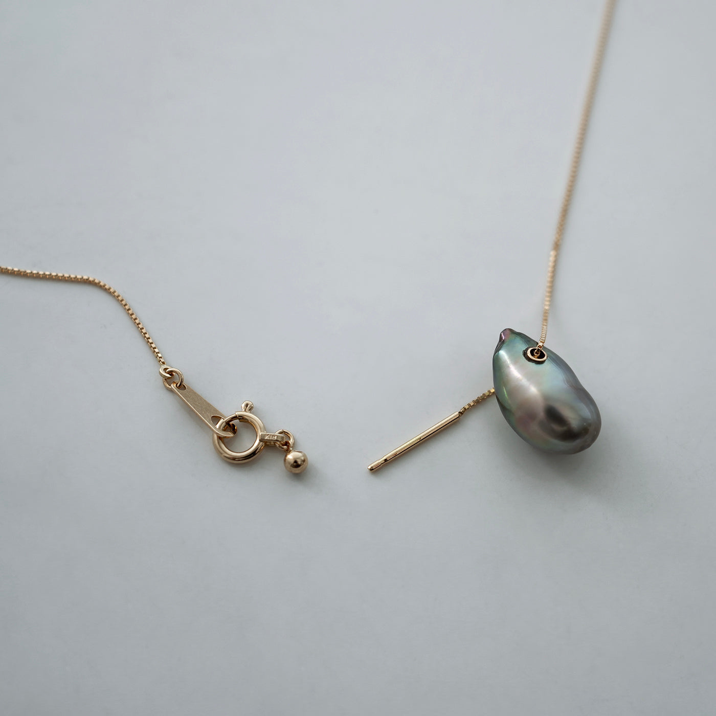 Pearl Tunnel Necklace - Tahitian Keshi