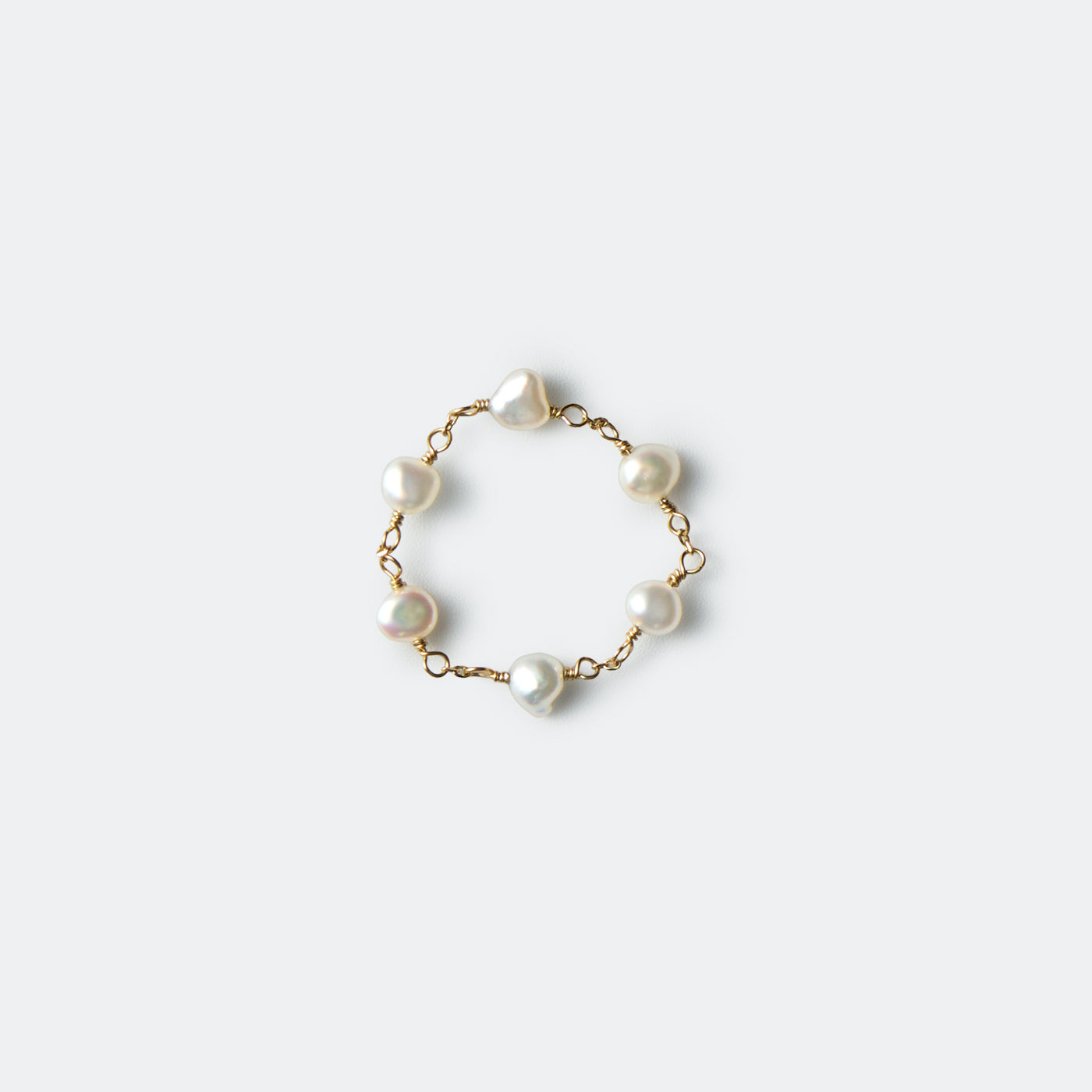 Pearl Station Ring - Akoya Keshi