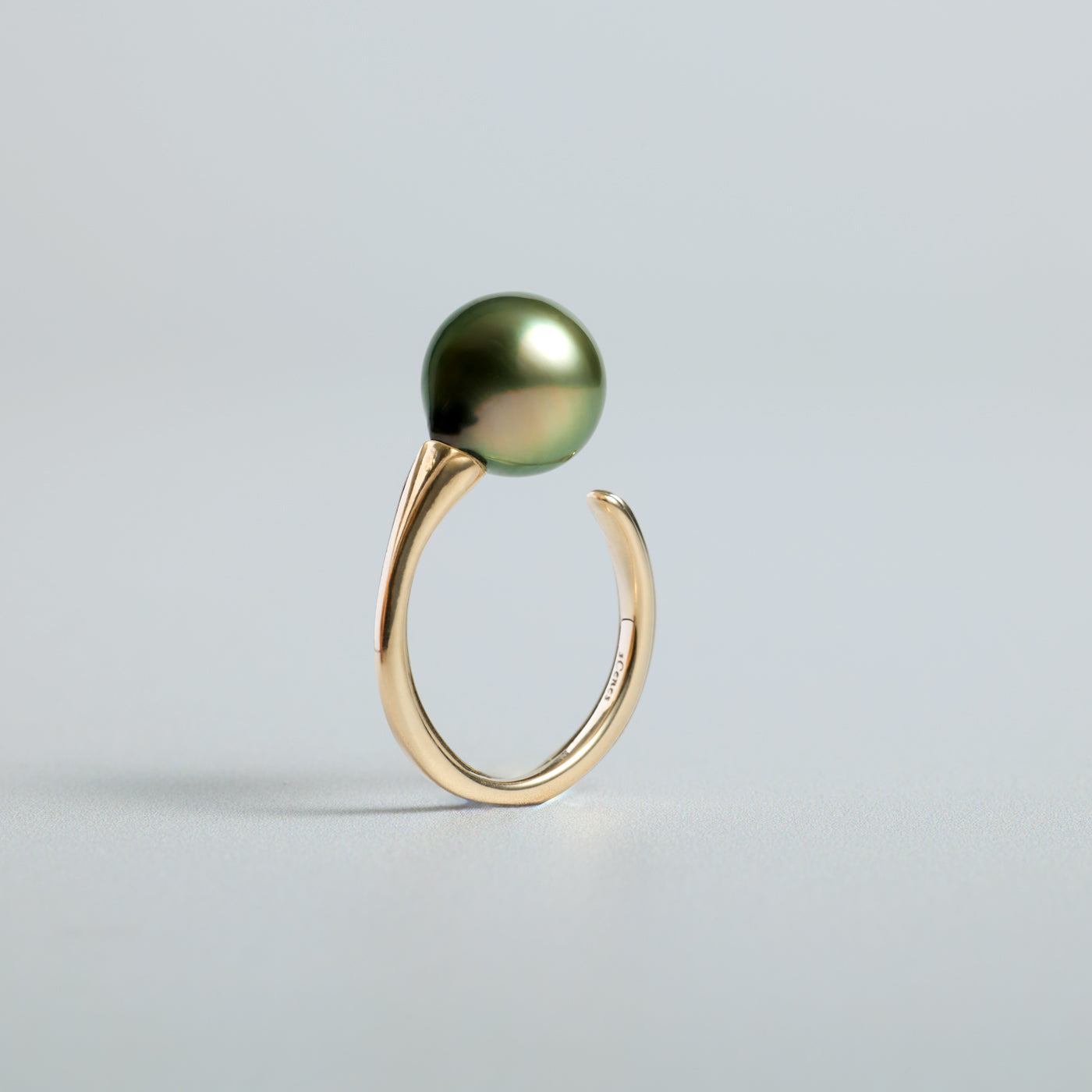 Flowing Open Ring - Tahitian Pearl
