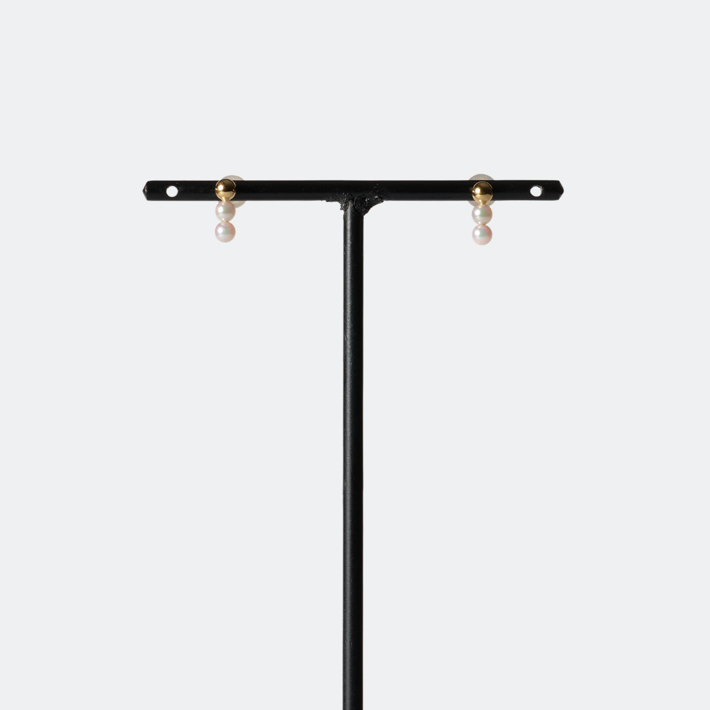 Three Dots Studs - 2.9mm Baby Akoya