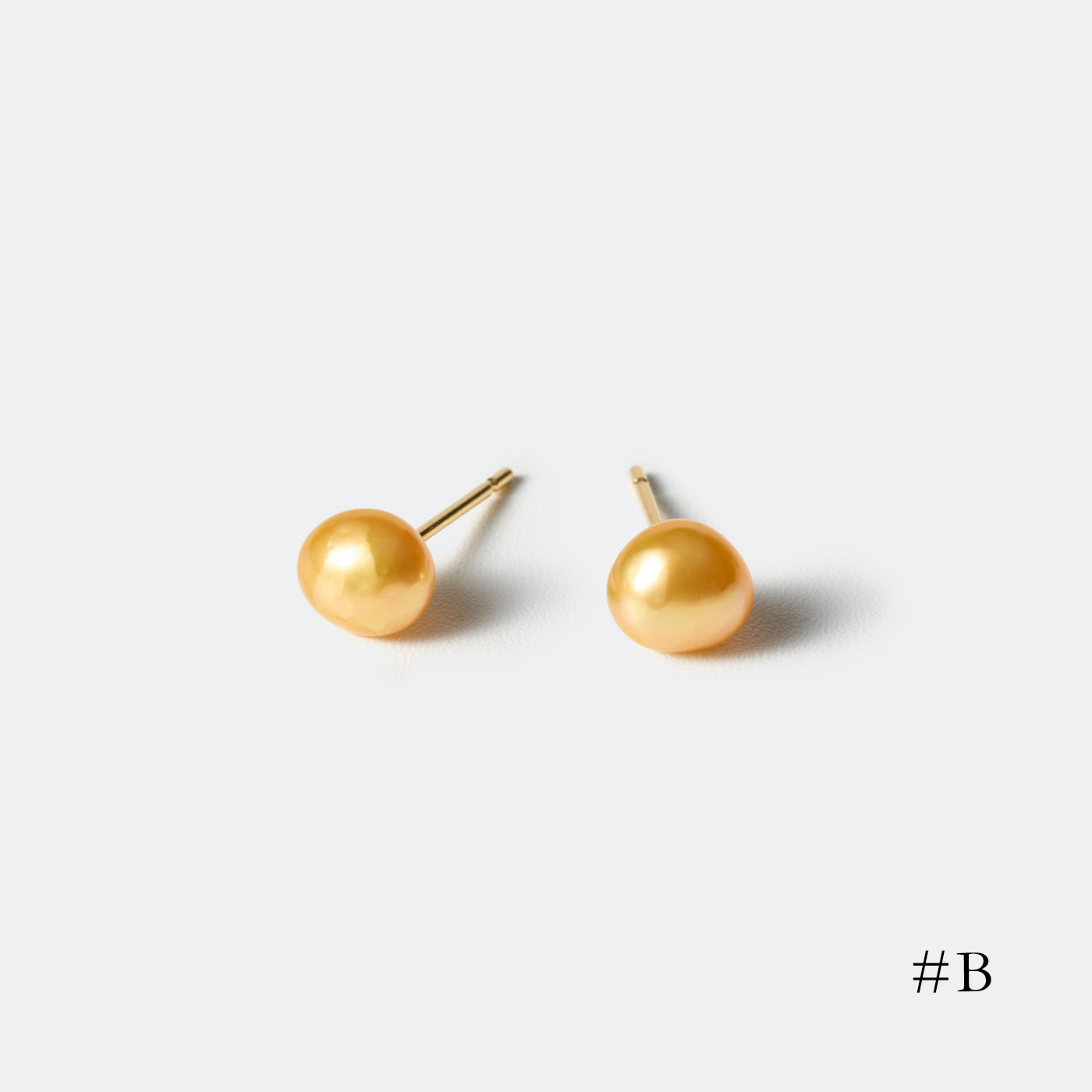 Keshi Studs - 4mm Golden S.S.P. Keshi