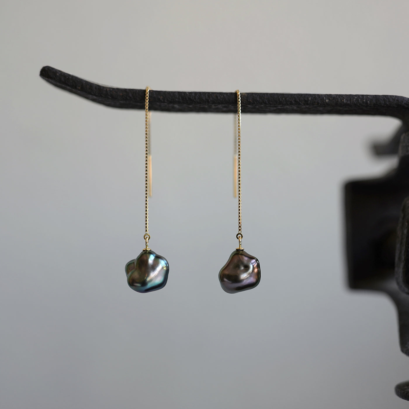 Sakasa Drop Two-Tone Chain Earrings