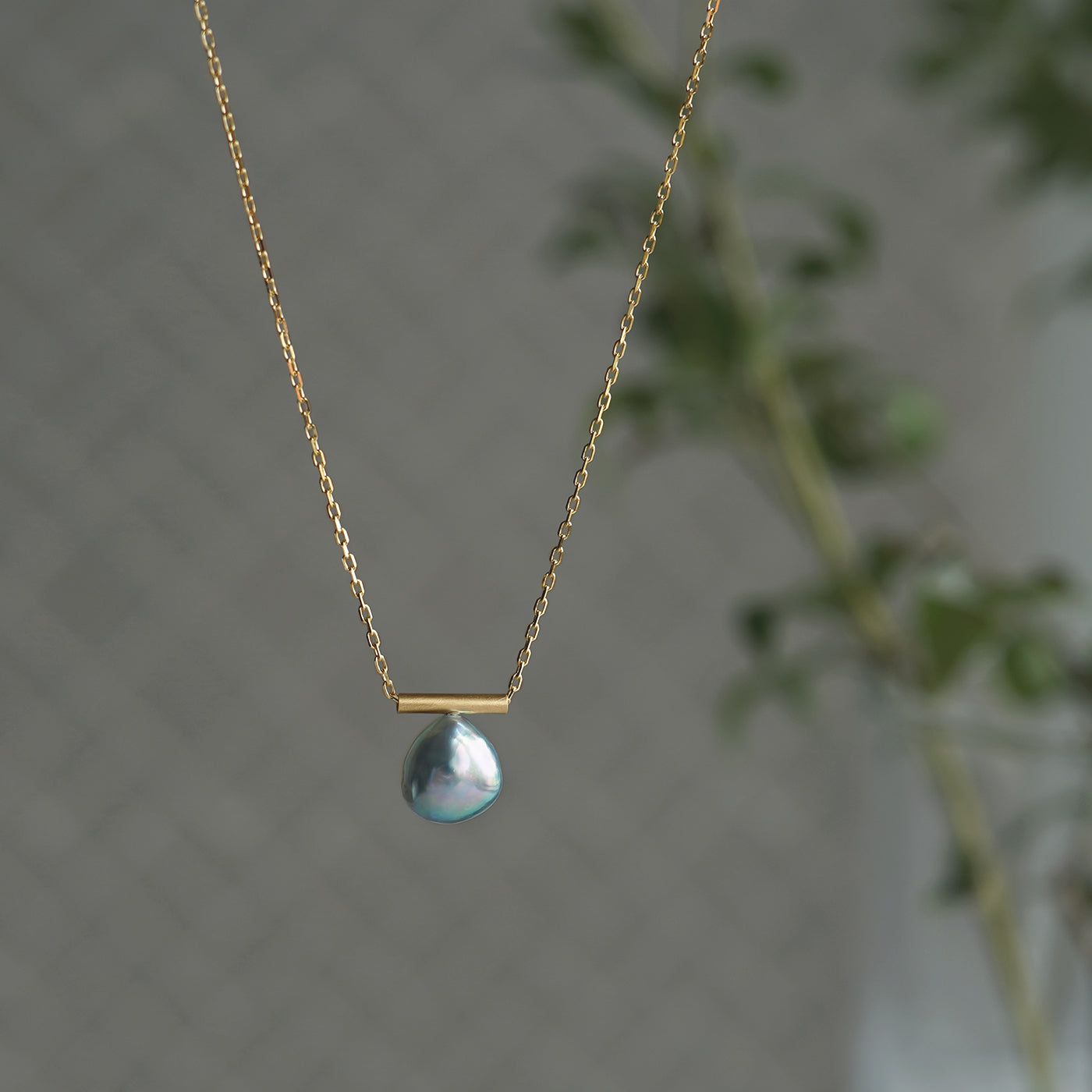 Pearl Dwells Necklace - "Umihotaru" Akoya Pearl