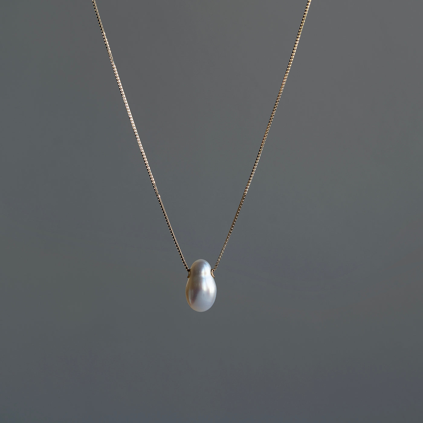 Pearl Tunnel Necklace - South Sea Keshi