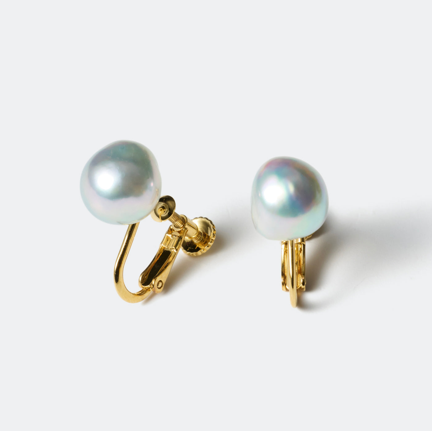 【ESSENTIALS】8.0-9.0mm Gray Akoya Clip-On Earrings C