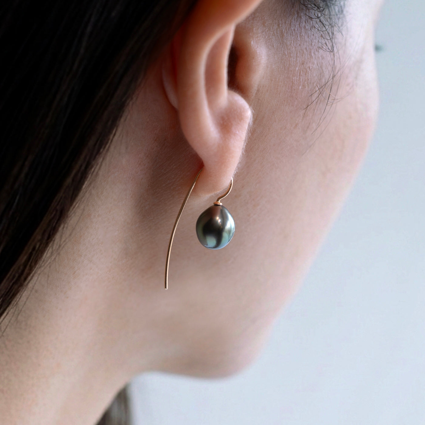 Trickle Hook Pierced Earrings - Tahitian Pearl