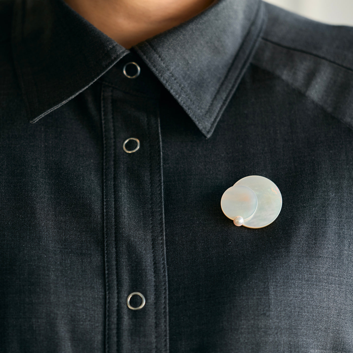 Pendulum Brooch - White MOP & Akoya Pearl B