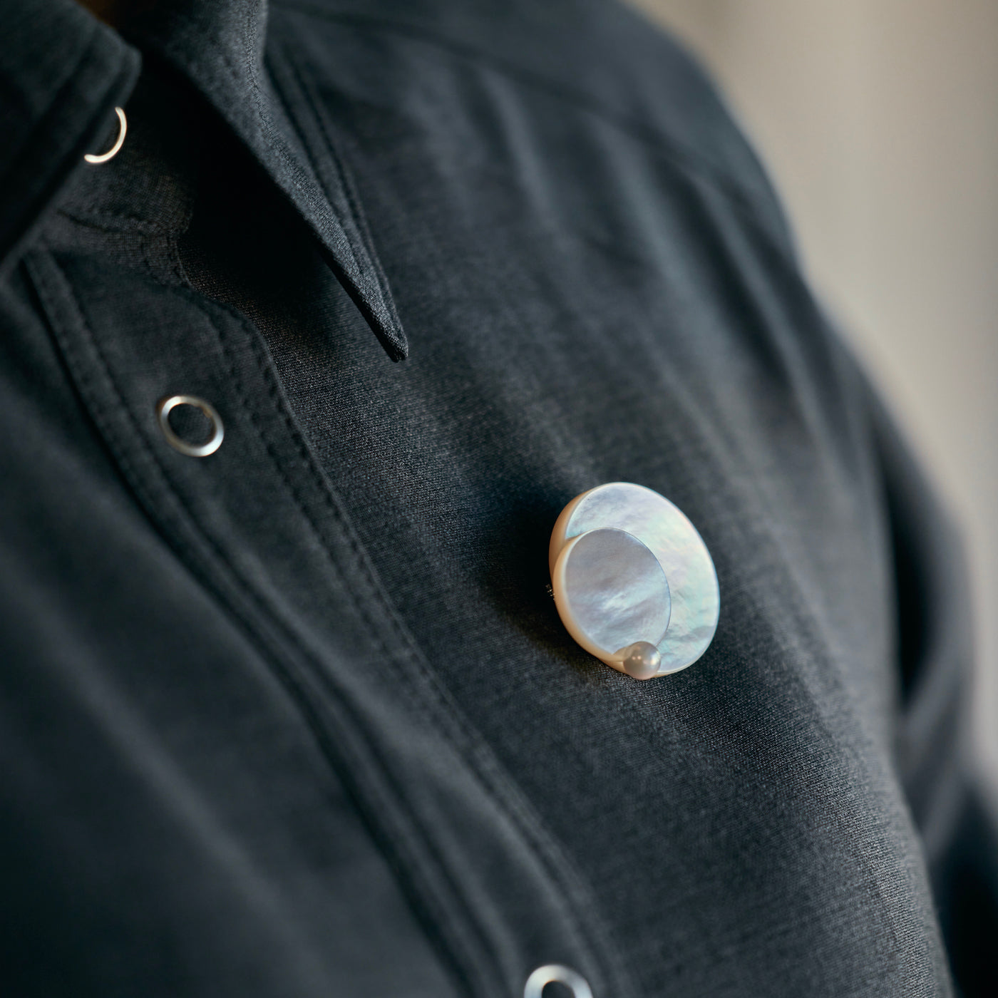 Pendulum Brooch - White MOP & Akoya Pearl B