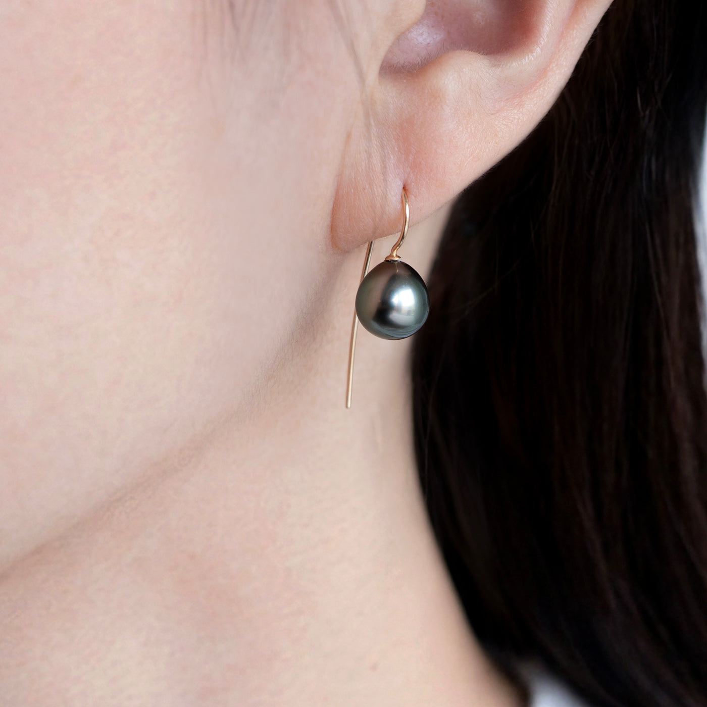Trickle Hook Pierced Earrings - Tahitian Pearl