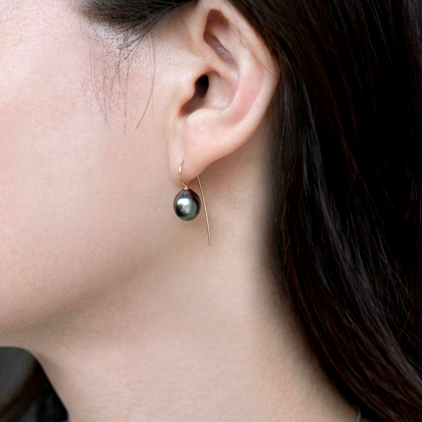 Trickle Hook Pierced Earrings - Tahitian Pearl