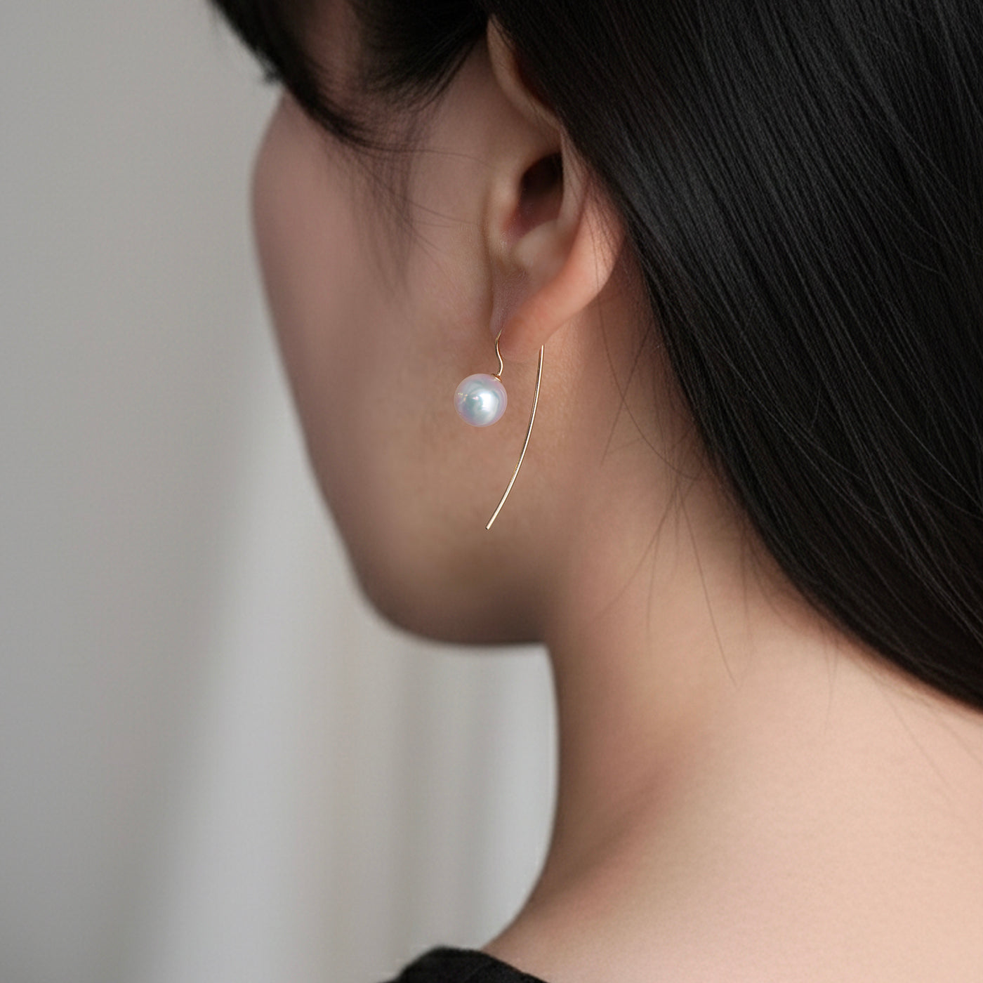 Trickle Hook Pierced Earrings - Akoya Pearl (Green)