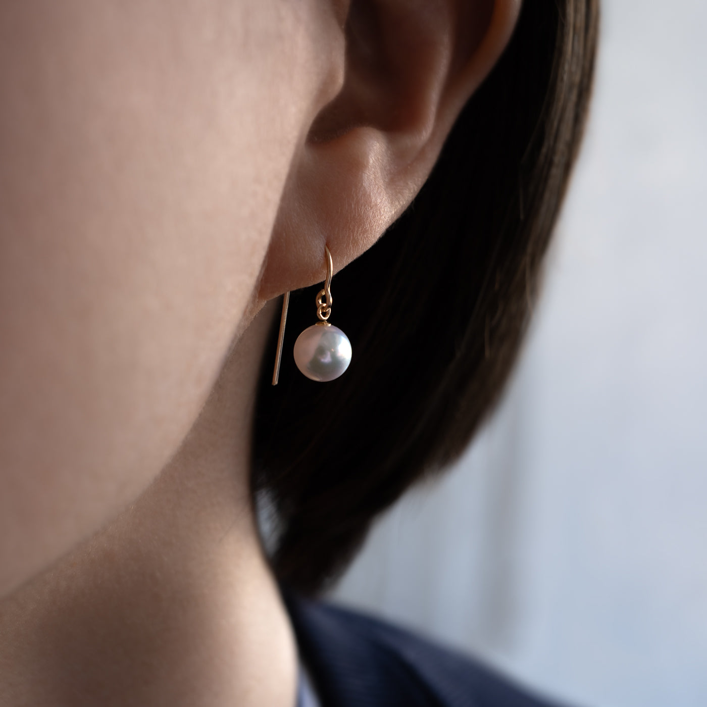 Trickle Hook Earrings - Akoya Pearl