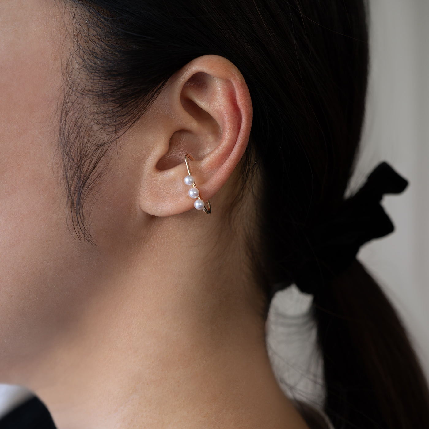Ellipsis Ear Cuff - 3.5mm Akoya