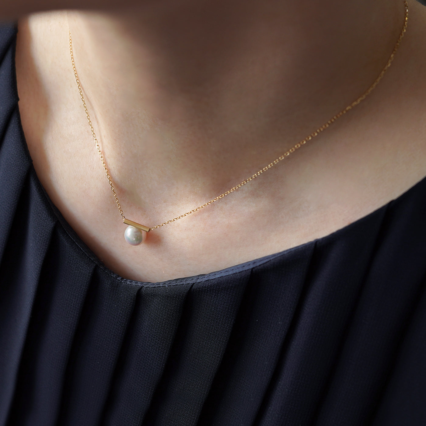 Pearl Dwells Necklace - Akoya Pearl