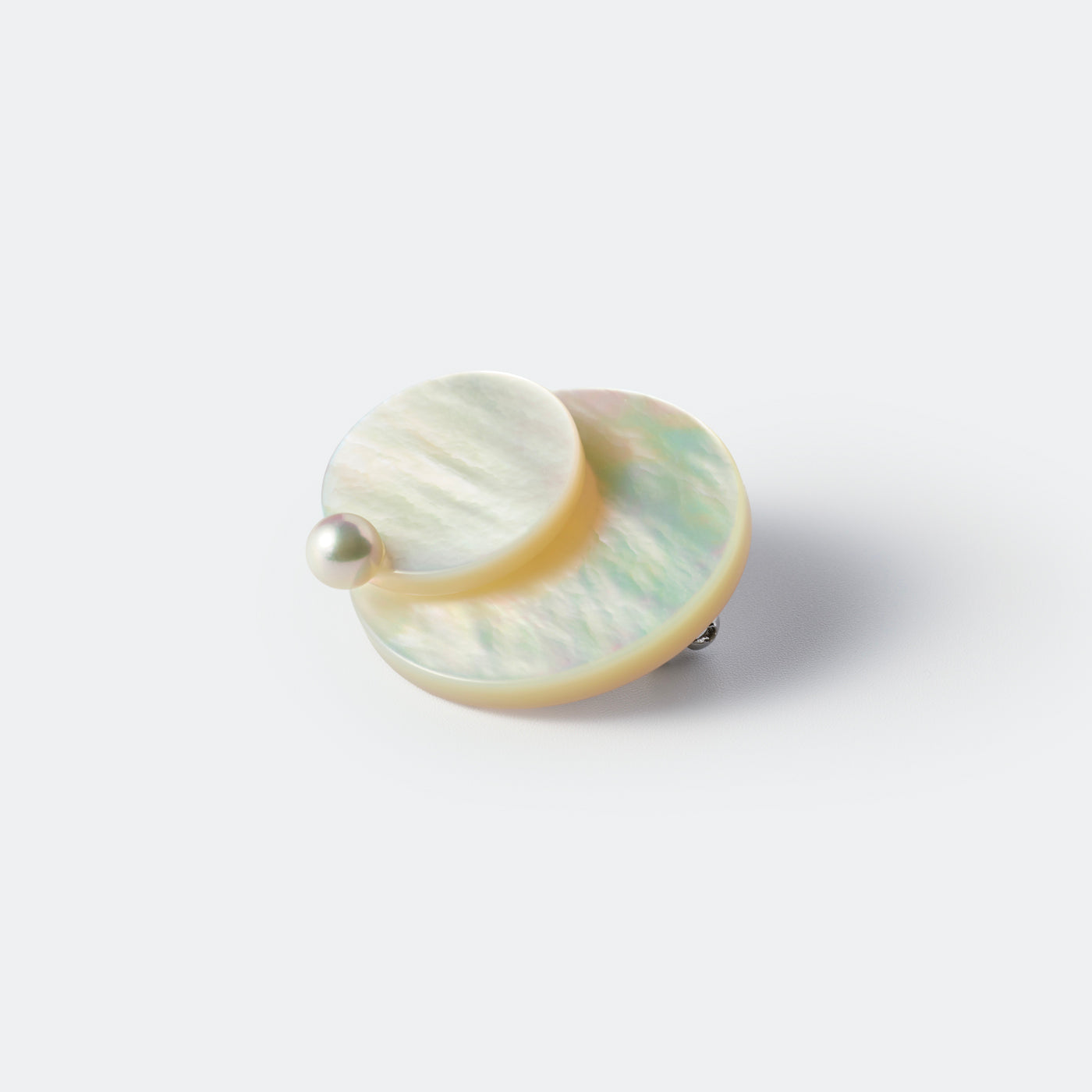 Pendulum Brooch - White MOP & Akoya Pearl A