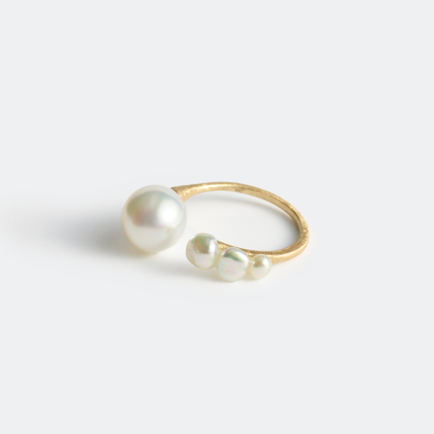 Flowing Open Ring < Luxe > - SSP Pearl & Akoya Keshi