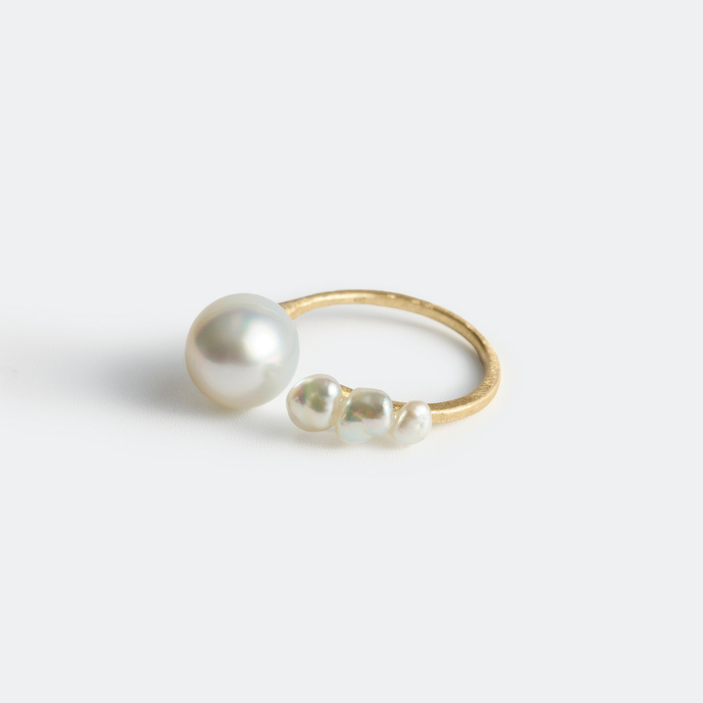 Flowing Open Ring < Luxe > - SSP & Akoya Keshi