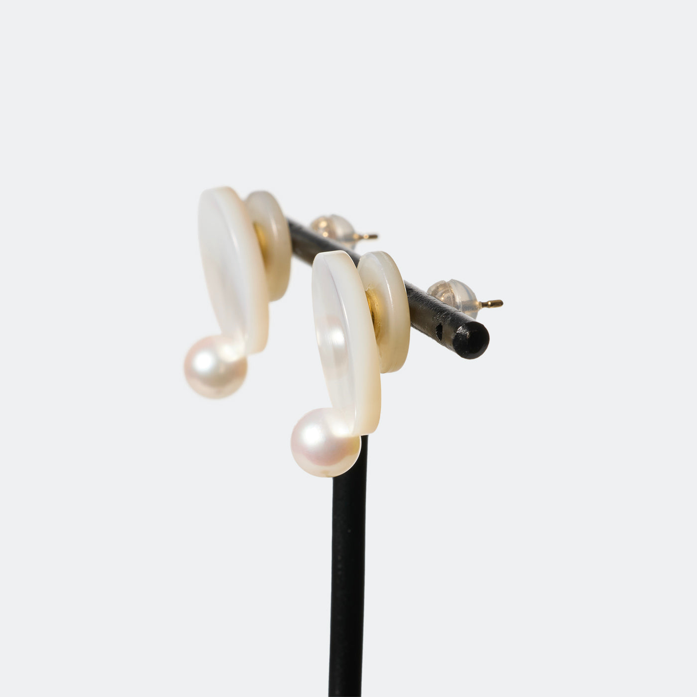 Pendulum Pierced Earrings - White MOP & Akoya Pearl B