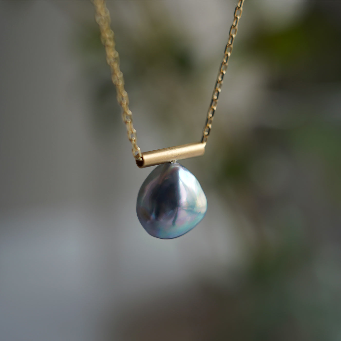 Pearl Dwells Necklace - "Umihotaru" Akoya Pearl