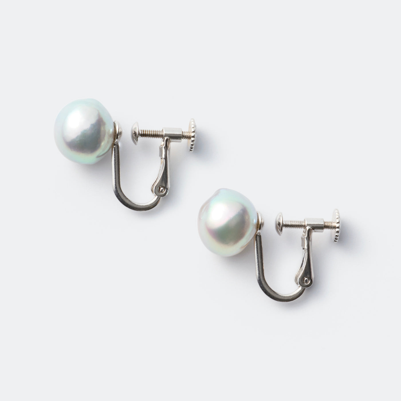 【ESSENTIALS】8.0-9.0mm Gray Akoya Clip-On Earrings A