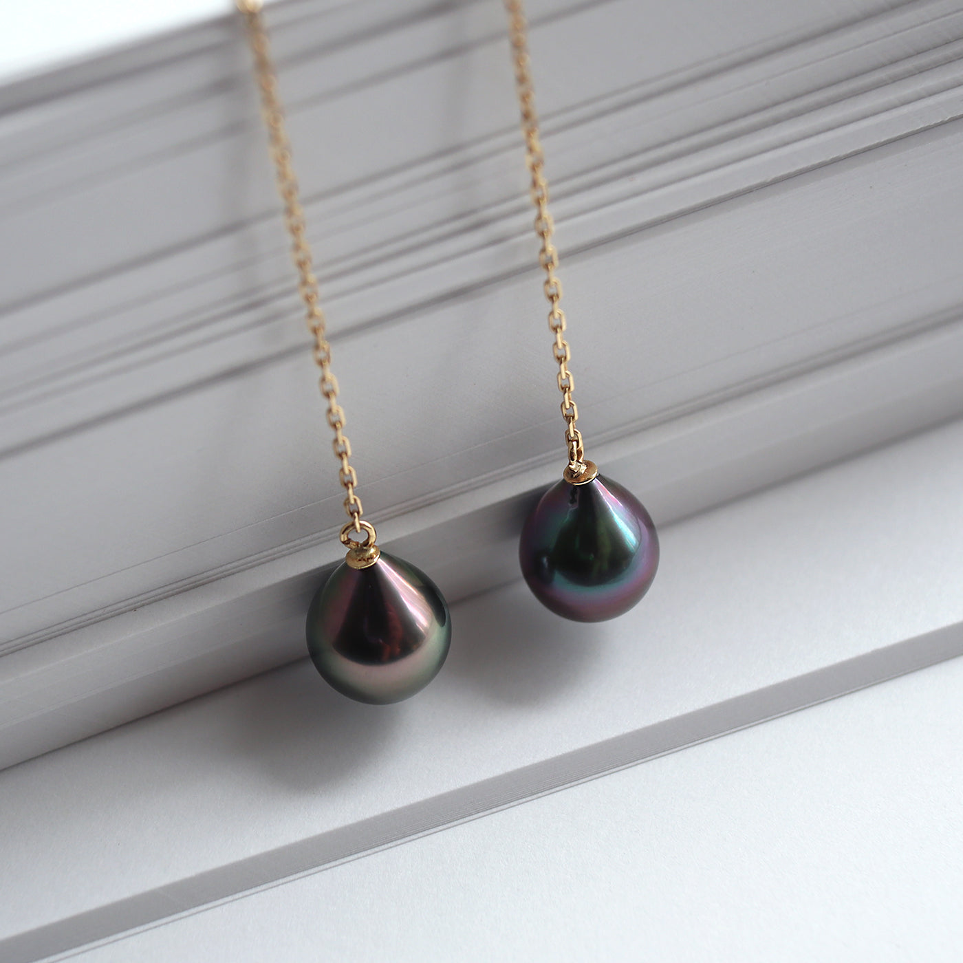 Bicolor Pearl Chain Earrings - Tahitian Pearl