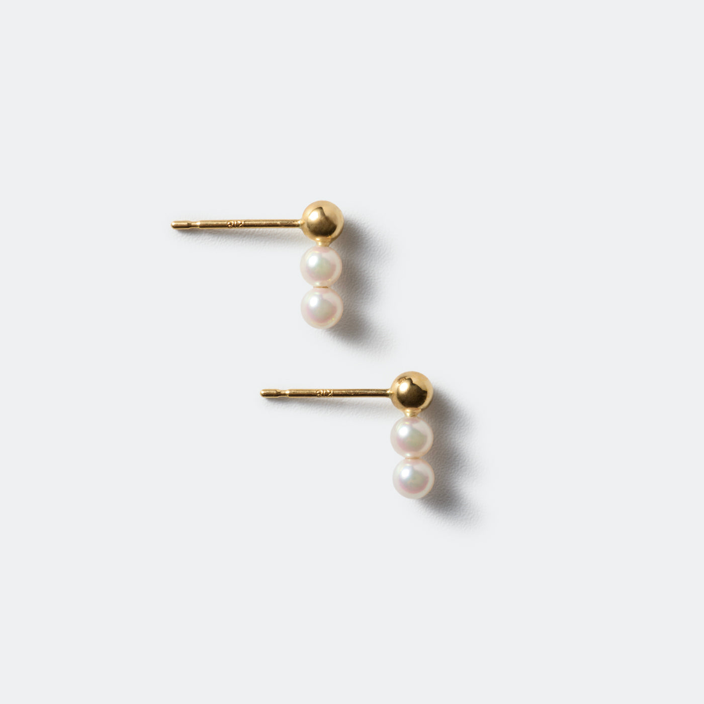 Three Dots Studs - 2.9mm Baby Akoya