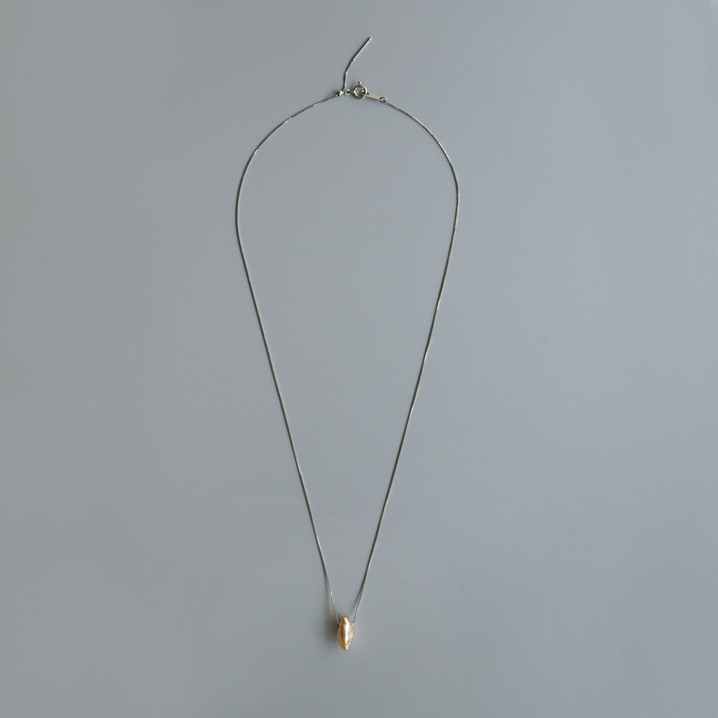 Pearl Tunnel Necklace - Golden South Sea Keshi