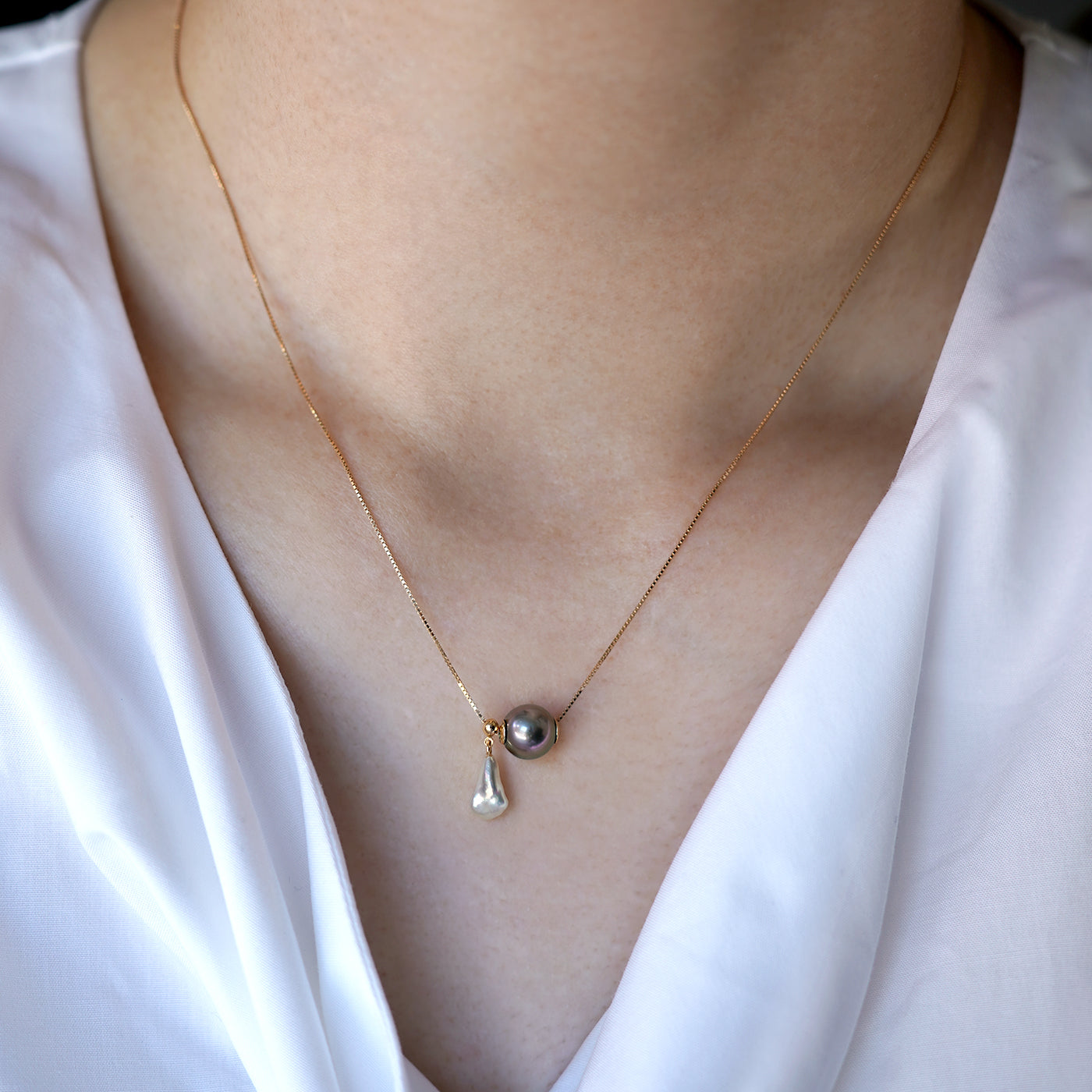 Wandering Pearl Chain Necklace - Tahitian & Akoya Keshi